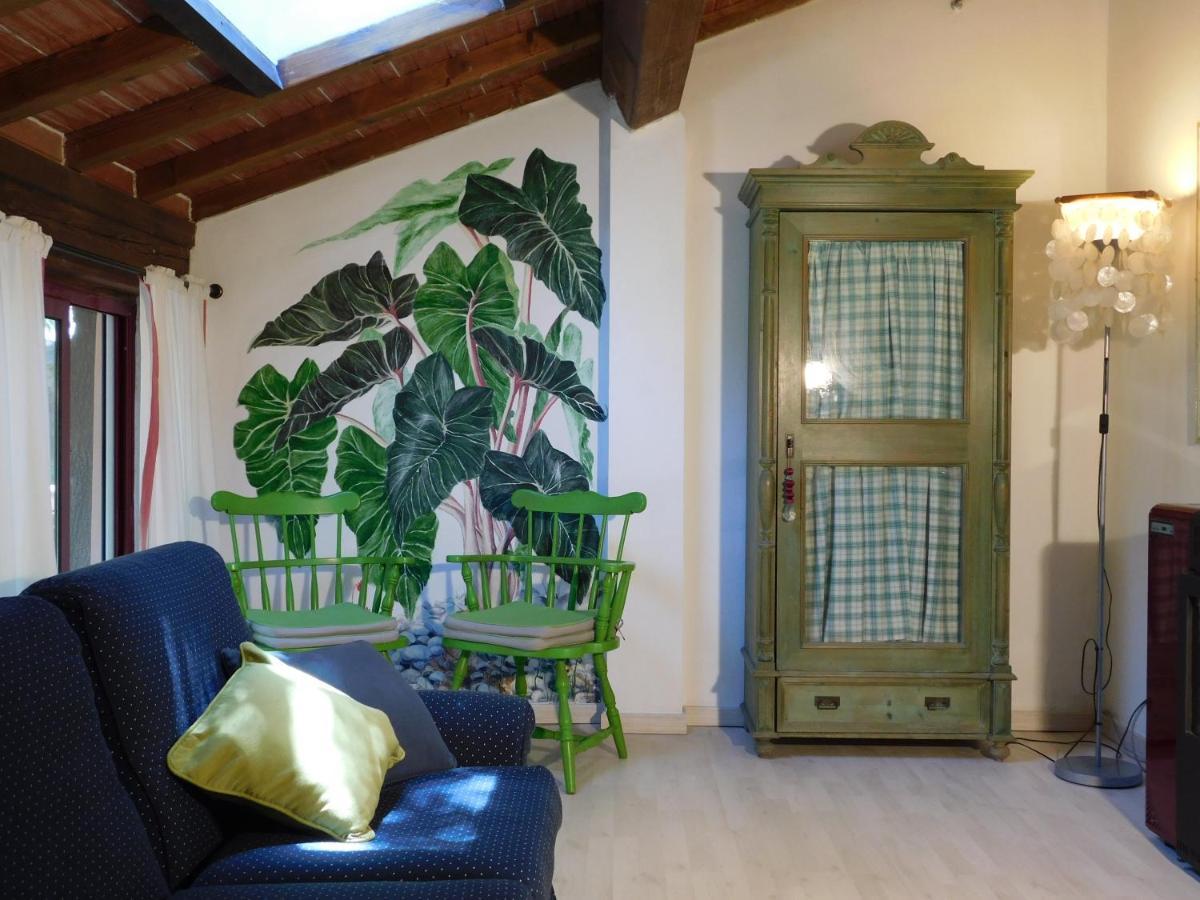 Appartamento Con Piscina Immersa Nel Verde Cascina Exterior foto